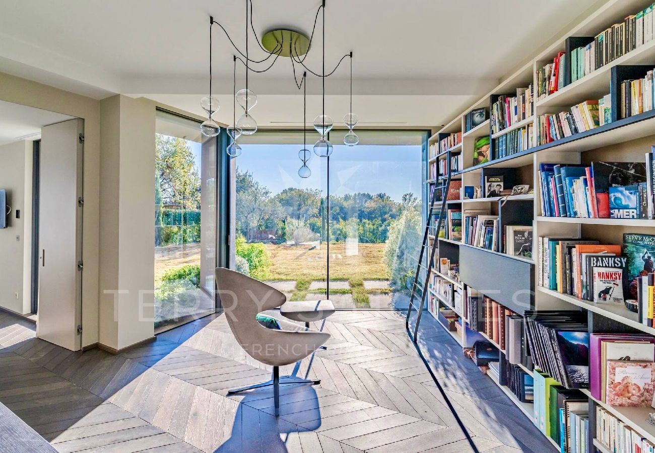 Villa in Mougins - ADRIEN By Terry's Homes