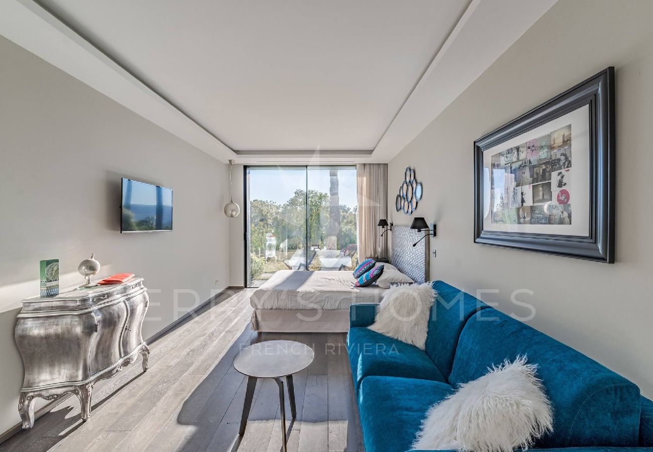 Villa in Mougins - ADRIEN By Terry's Homes