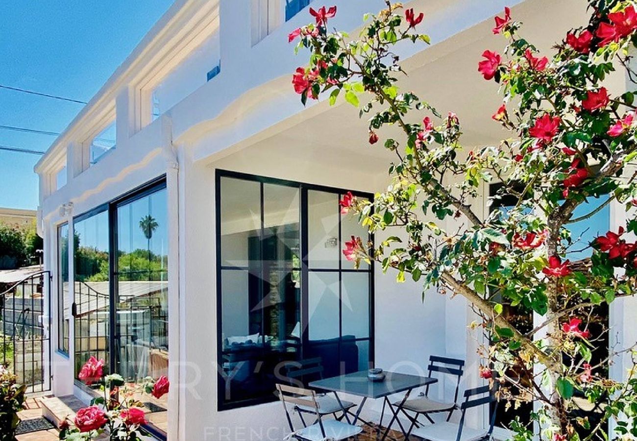 Villa in Vallauris - KATHLEEN By Terry's Homes
