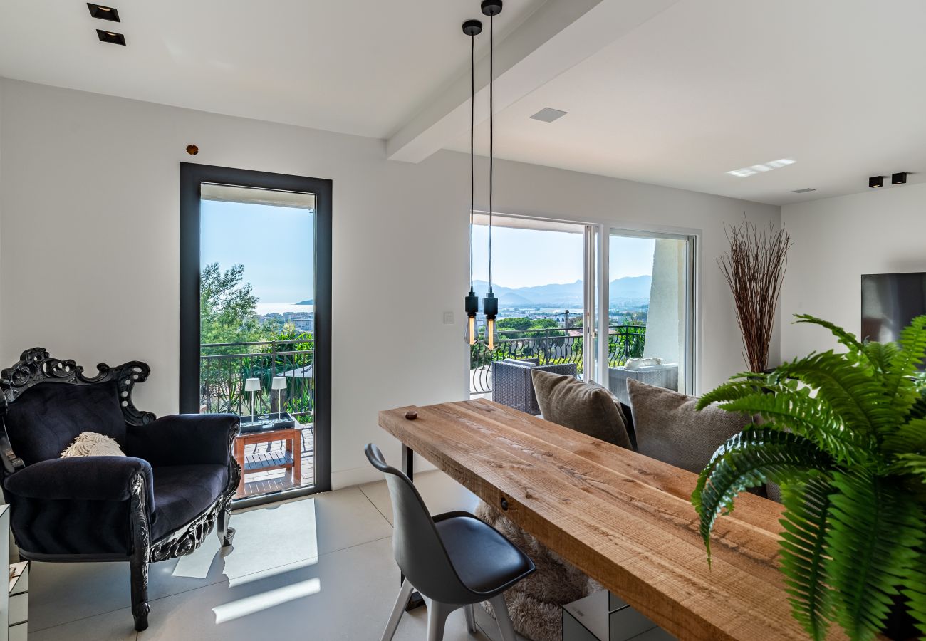 Villa in Cannes - BELLA By Terry's Homes