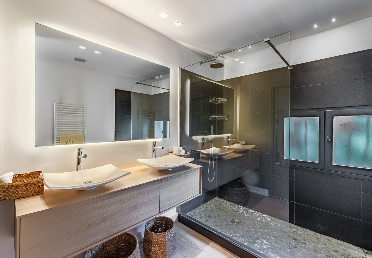 Villa in Cannes - BELLA By Terry's Homes