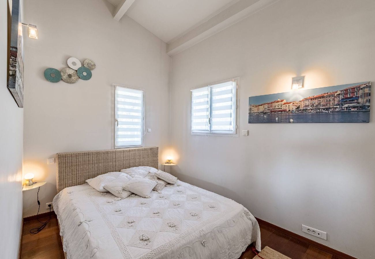 Villa in Cannes - DIANE By Terry's Homes