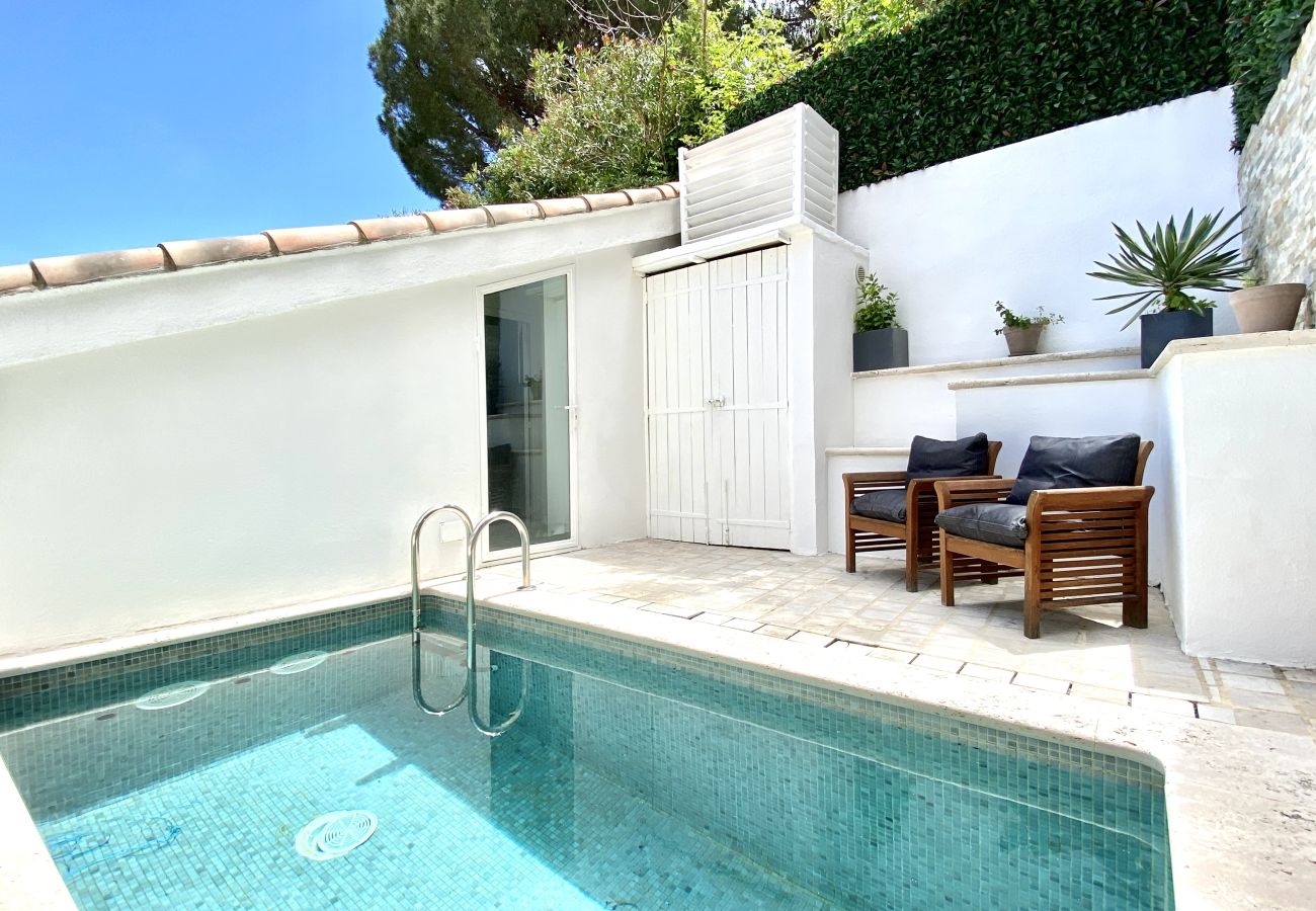 Villa in Cannes - La Valentine By Terry's Homes - Centre
