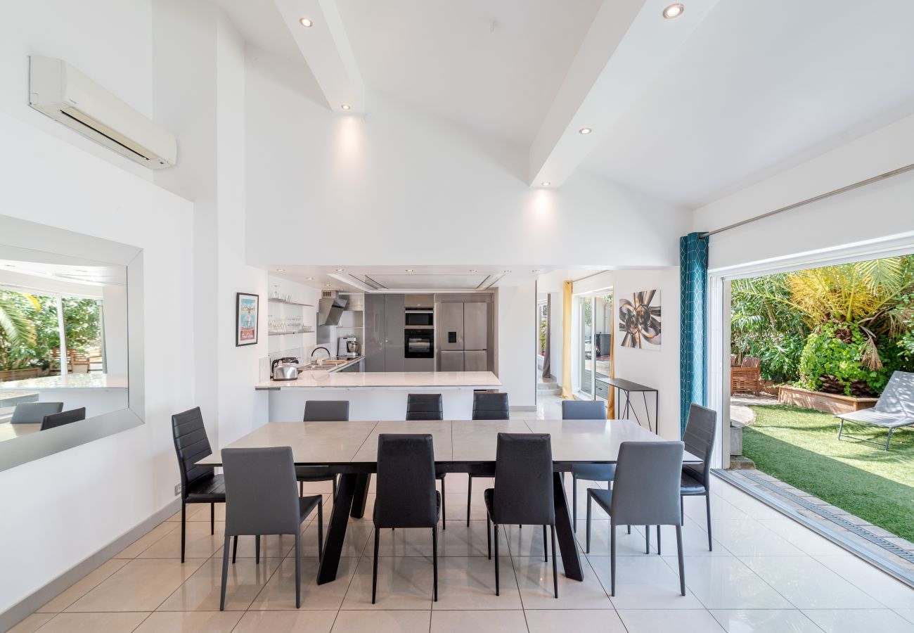 Villa in Cannes - La Valentine By Terry's Homes - Centre