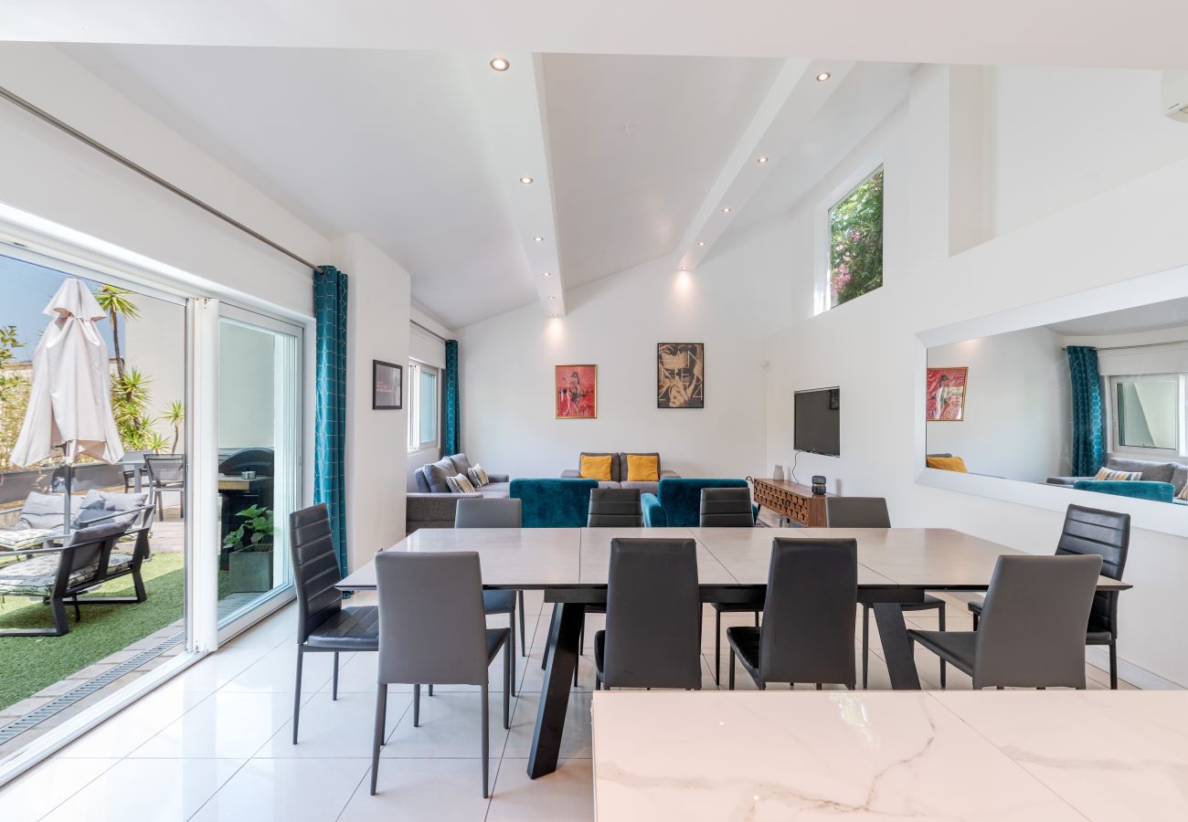 Villa in Cannes - La Valentine By Terry's Homes - Centre