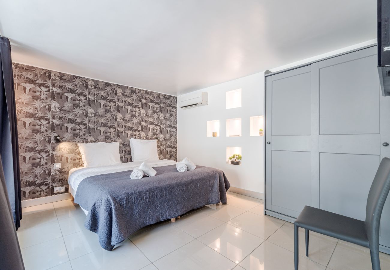 Villa in Cannes - La Valentine By Terry's Homes - Centre