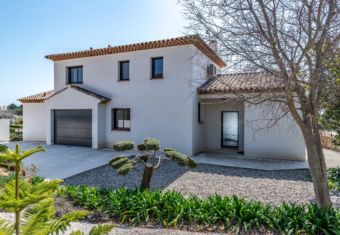 Villa in Carqueiranne - VILLA CAMILLE By Terry's Homes