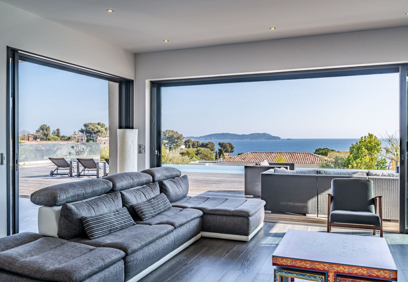 Villa in Carqueiranne - S-LUX Villa Belle Sur Mer