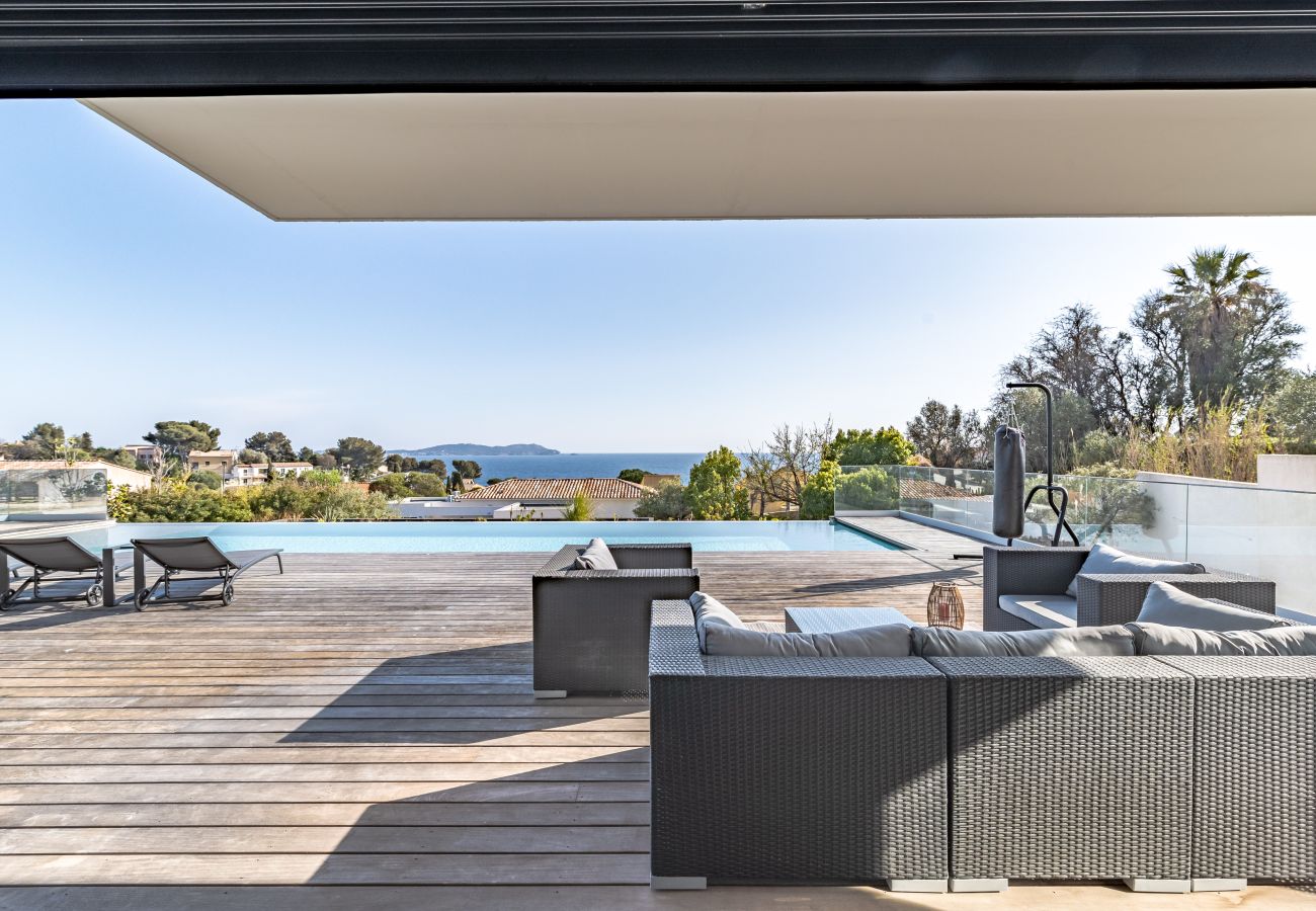 Villa in Carqueiranne - S-LUX Villa Belle Sur Mer