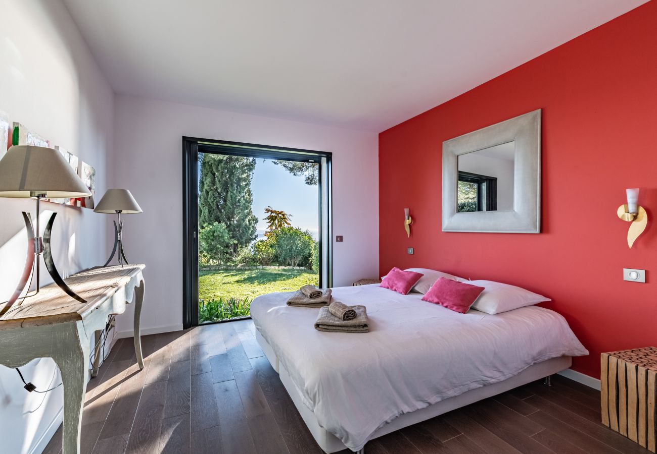 Villa in Carqueiranne - S-LUX BALCON SUR LA MER  Carqueiranne