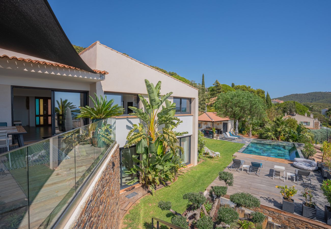 Villa in Carqueiranne - VILLA LAEWEEN