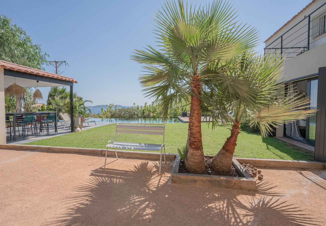 Villa in Carqueiranne - VILLA LAEWEEN