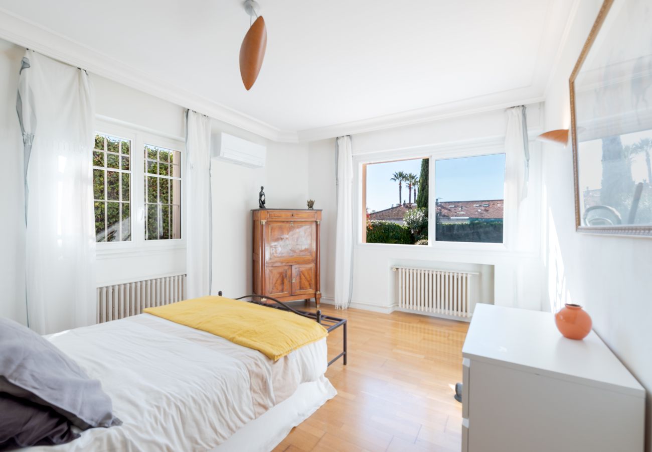 Villa in Cannes - MARIE By Terry's Homes