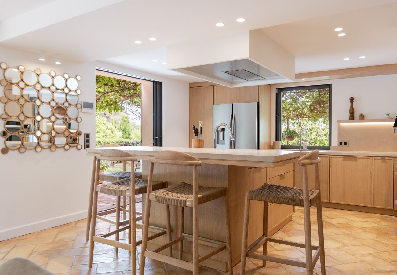 Villa in Saint-Tropez - VILLA MAROMA By Terry's Homes