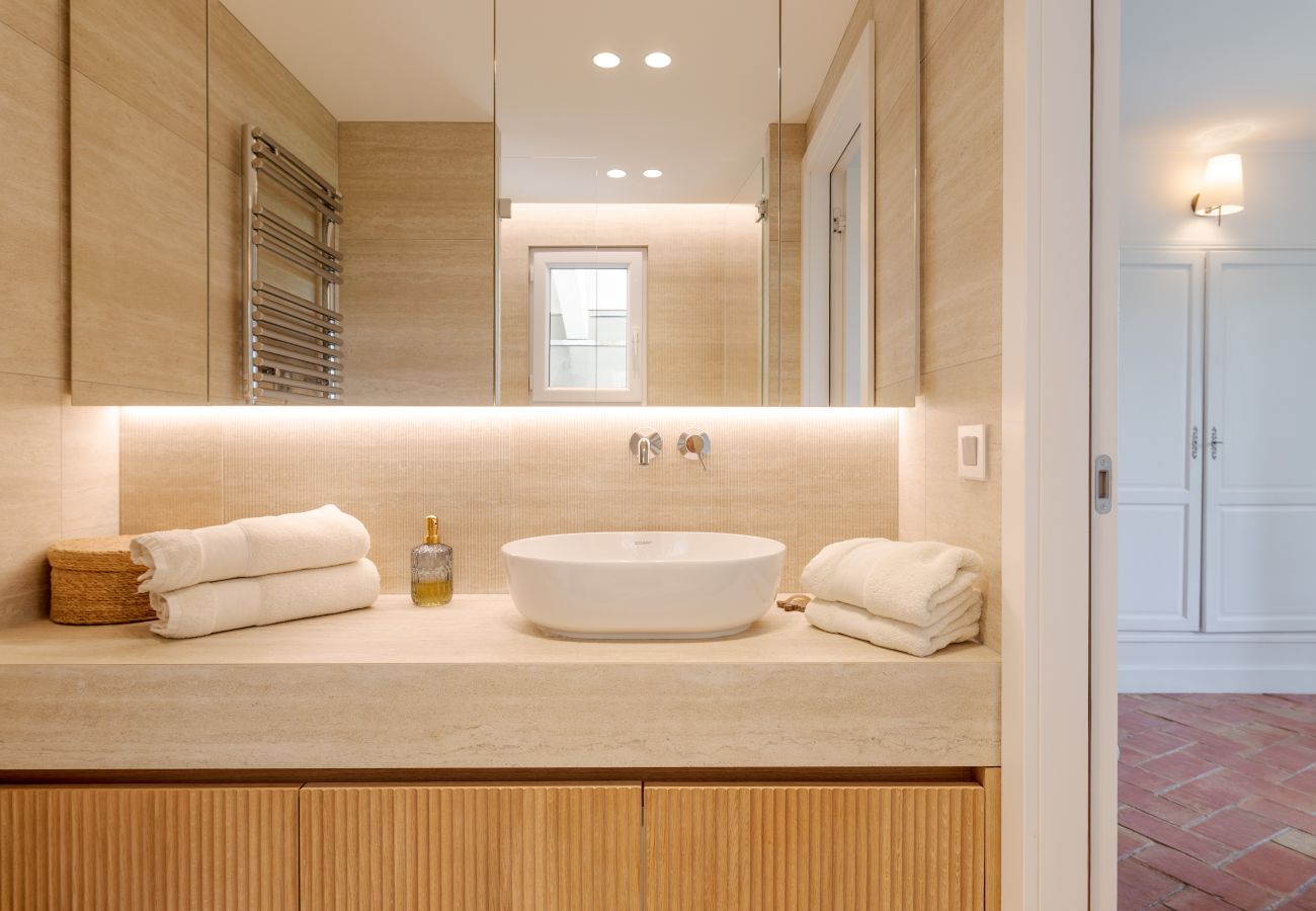 Villa in Saint-Tropez - VILLA MAROMA By Terry's Homes