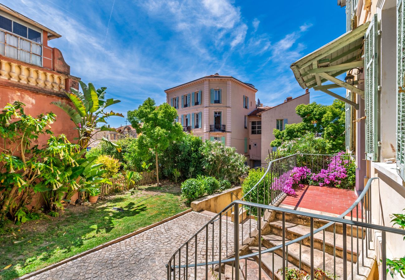 House in Le Cannet - VILLA ISABELLE By Terry's Homes