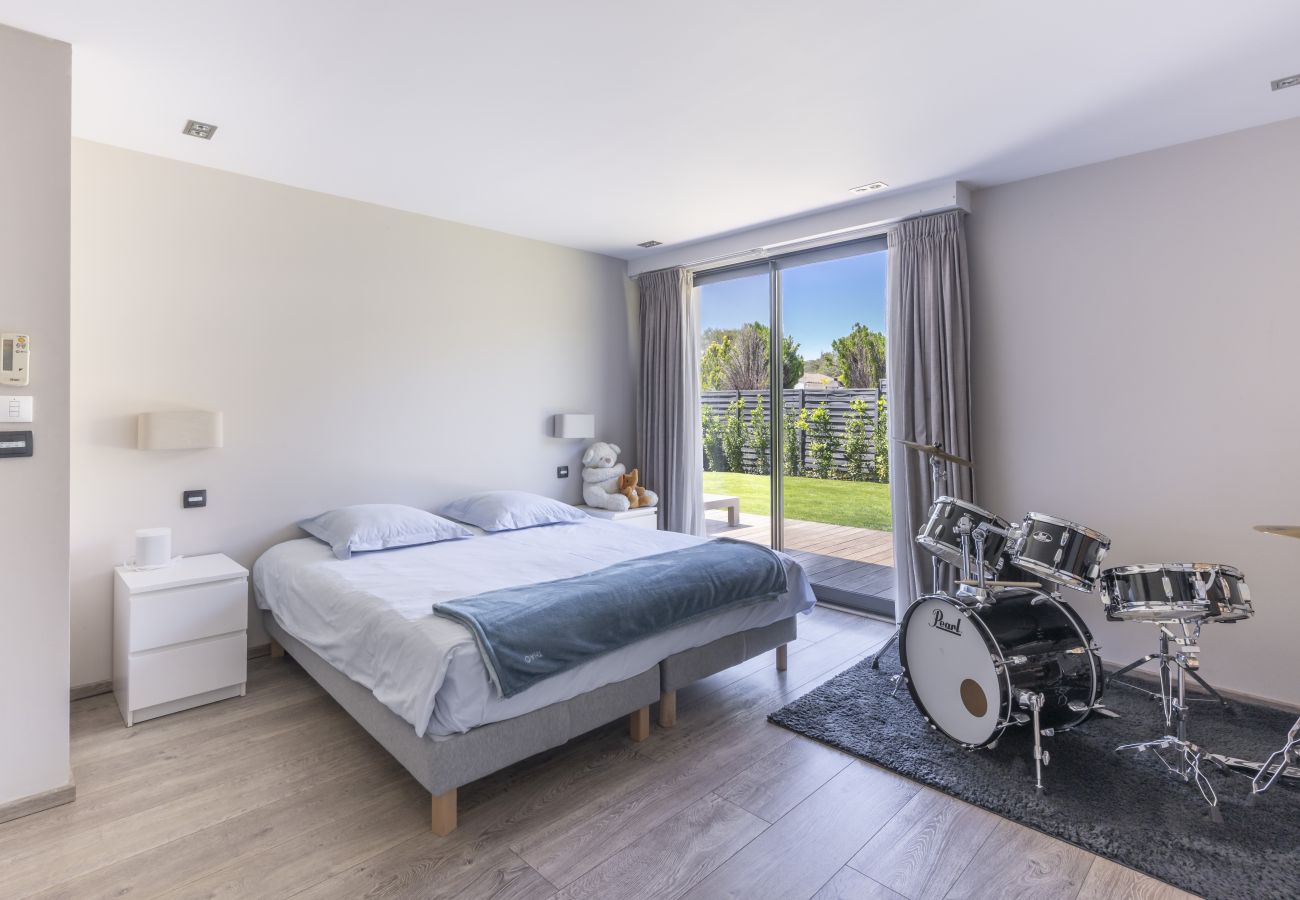 Villa in Mougins - VILLA MAGALY By  Terry's Homes