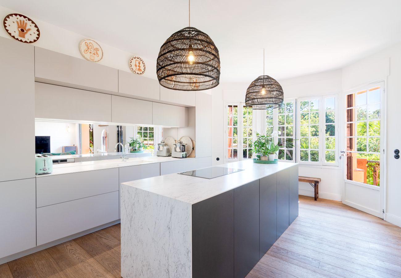 Villa in Cannes - LA COLLINETTE By Terry's Homes