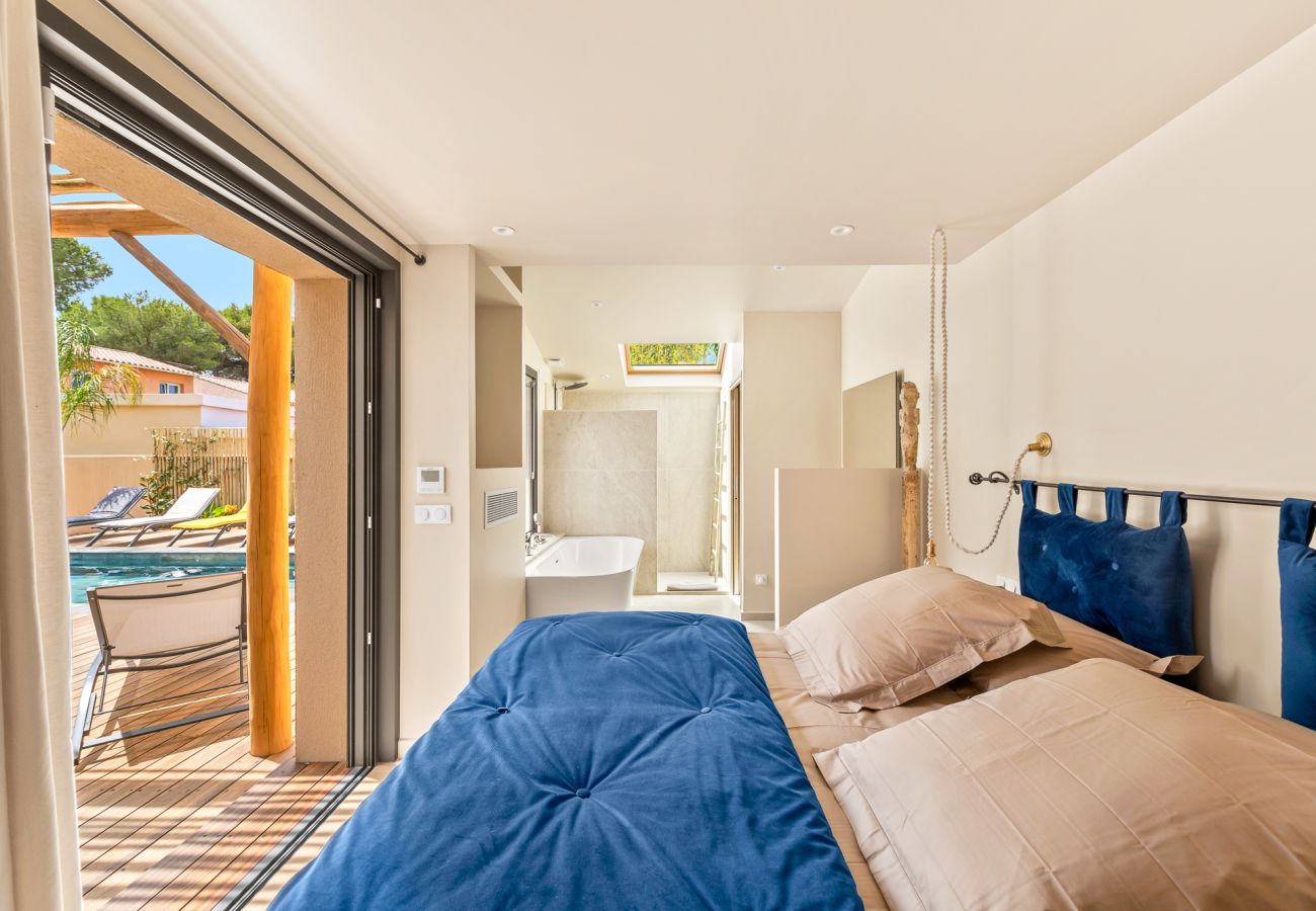 Villa in Hyères - S-LUX Villa Bulle de Soleil