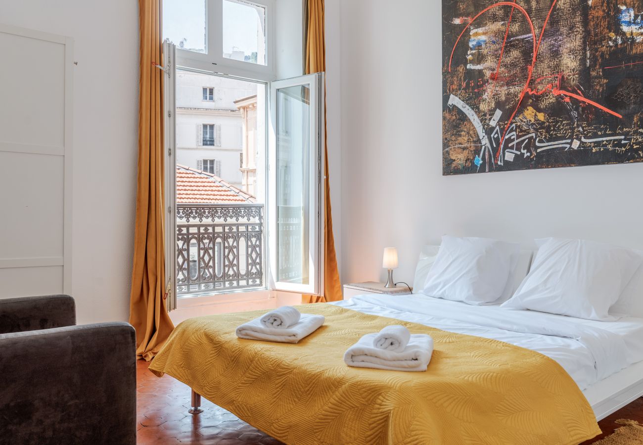 Location appartement Cannes hyper centre-ville