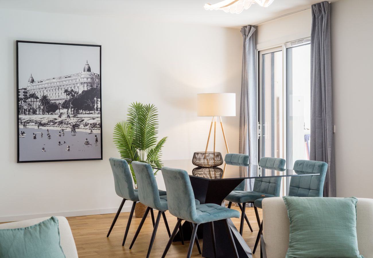 Location appartement hyper centre-ville Cannes
