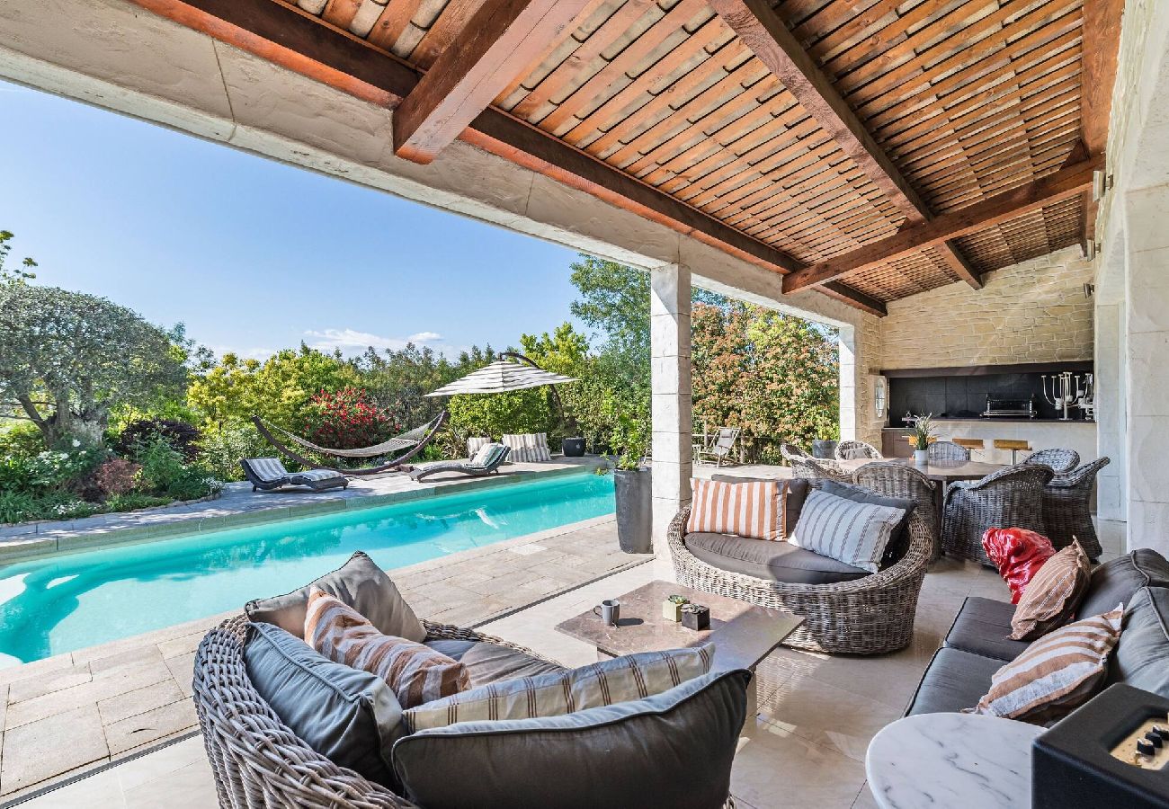 Villa proche centre-ville de Cannes avec piscine