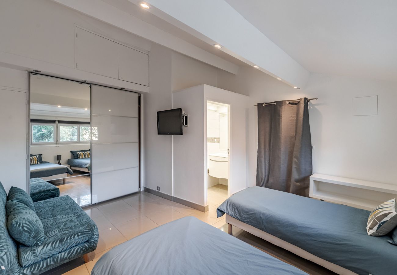 Villa à Cannes - La Valentine By Terry's Homes - Centre