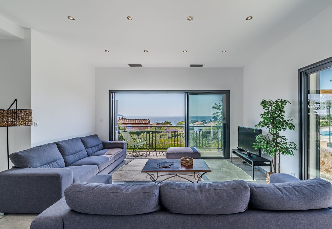 Villa à Carqueiranne - VILLA CAMILLE By Terry's Homes