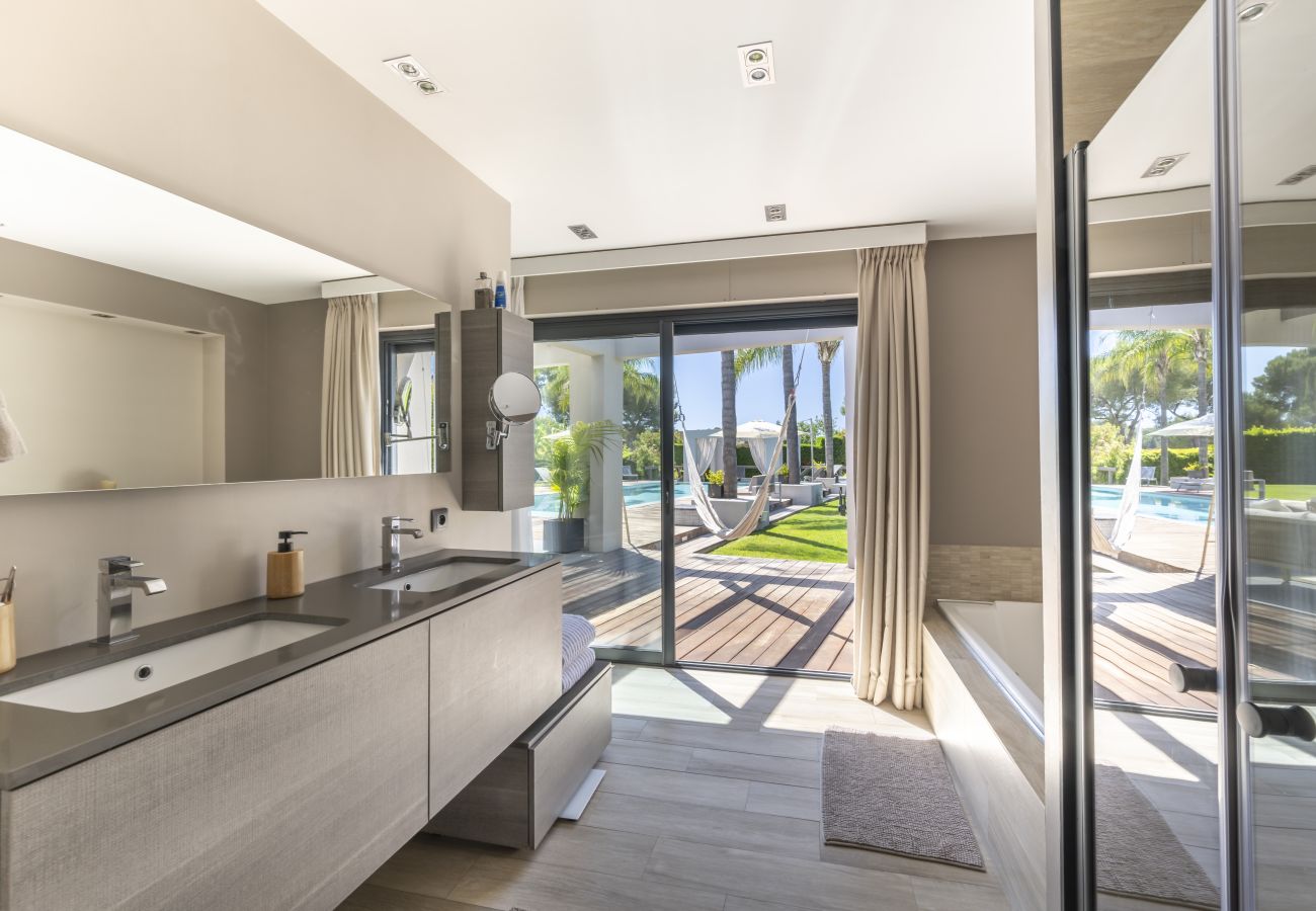 Villa à Mougins - VILLA MAGALY By  Terry's Homes
