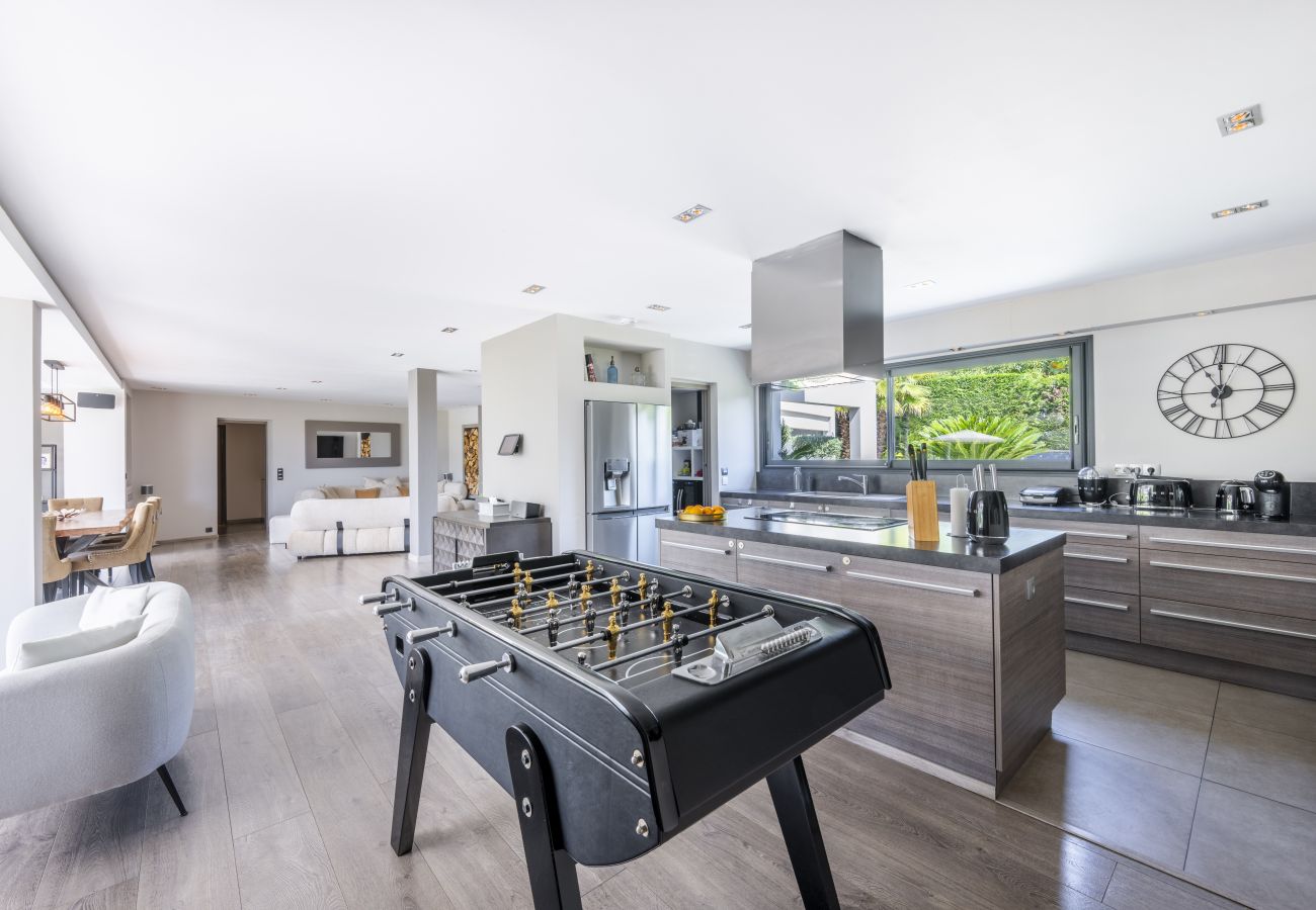 Villa à Mougins - VILLA MAGALY By  Terry's Homes