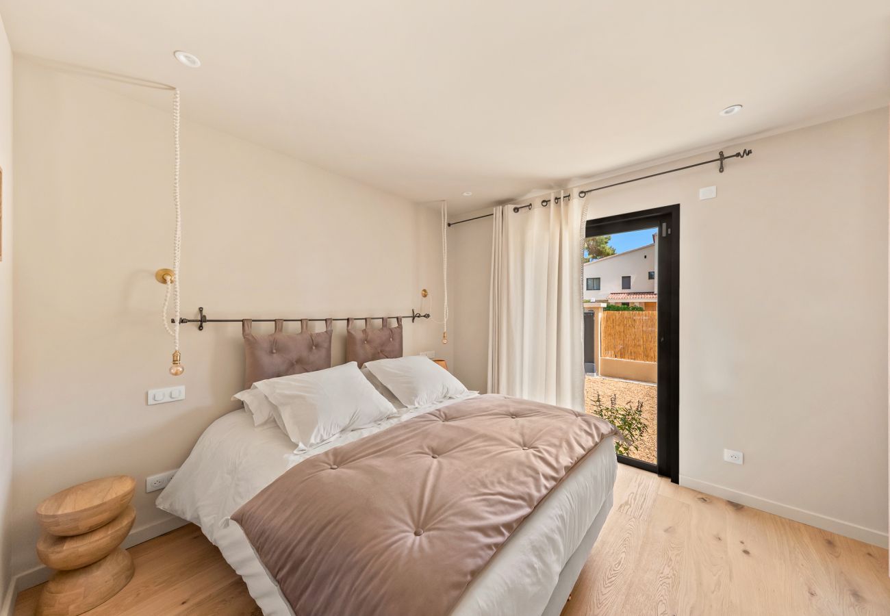 Villa à Hyères - S-LUX Villa Bulle de Soleil